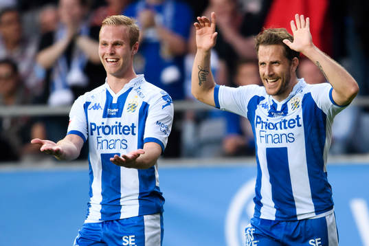 IFK Göteborgs Gustav Engvall och Tobias Hysén jublar