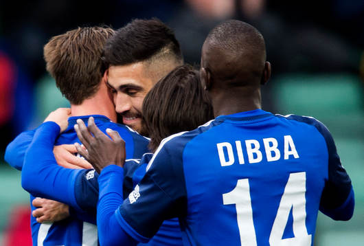 Sundsvalls Eric Larsson jublar med målskytten till 2-0