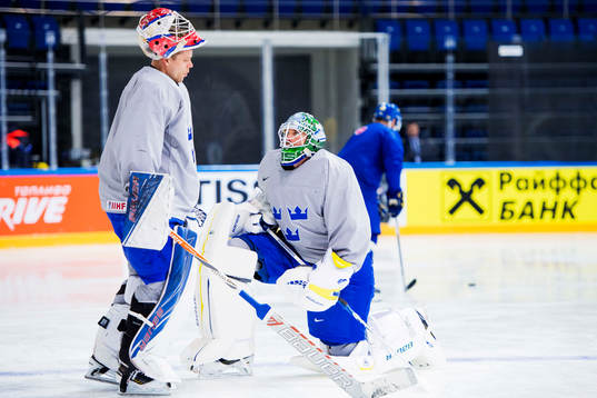 Målvakt Viktor Fasth och målvakt Jacob Markström