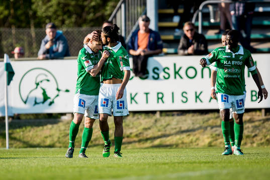 Ljungskiles Admir Bajrovic har kvitterat till 1-1 och