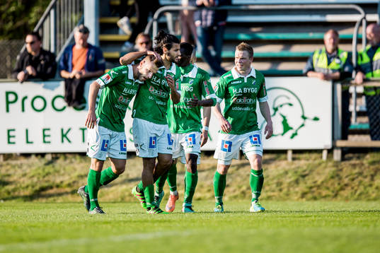 Ljungskiles Admir Bajrovic har kvitterat till 1-1 och