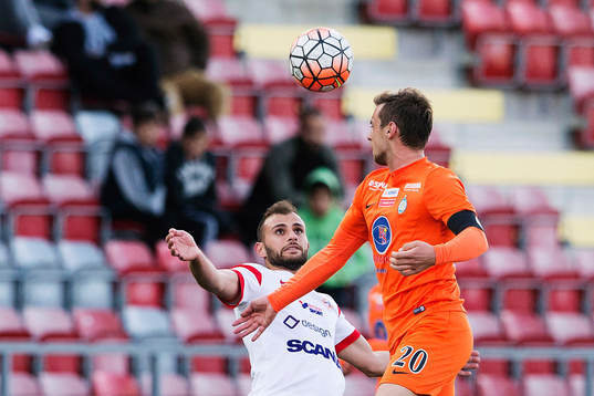 Athletics Filip Rogic och Assyriskas Mattias Genc