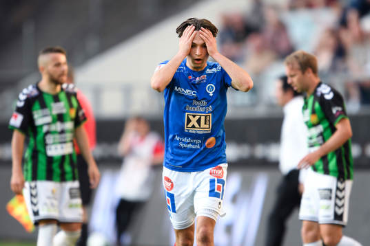 Åtvidabergs Marijan Cosic deppar