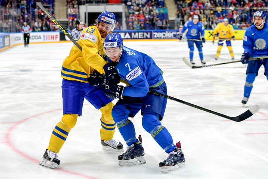 Sveriges Mattias Ritola och Kazakstans Maxim Semyonov