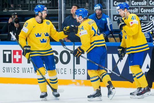 Sveriges Johan Fransson och Alexander Wennberg jublar med