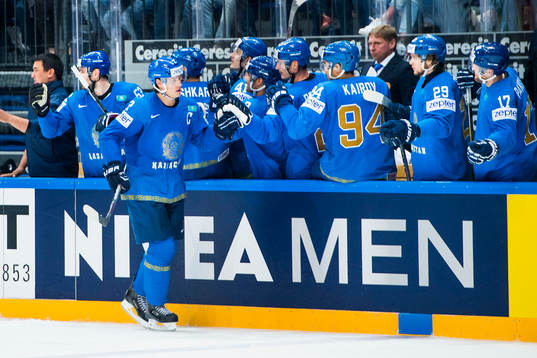 Kazakstans Roman Savchenko firar 6-3