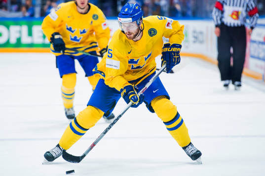 Sveriges Adam Larsson