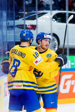 Sveriges Mikael Backlund och Gustav Nyquist jublar