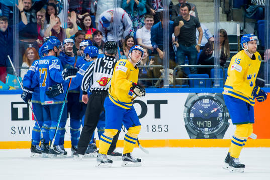 Sveriges Erik Gustafsson och Mattias Sjögren deppar