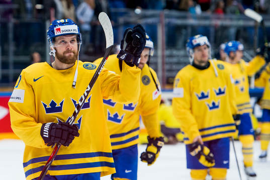 Sveriges Linus Omark tackar publiken