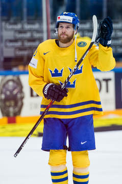 Sveriges Linus Omark tackar publiken