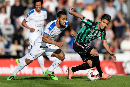 Halmstads Junes Barny och Varbergs Hosam Aiesh
