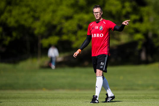 s tränare Rikard Norling