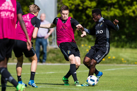 s Haukur Heidar Hauksson och Ebenezer Ofori
