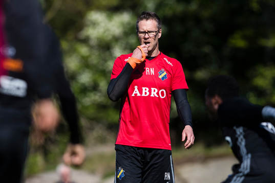 s tränare Rikard Norling