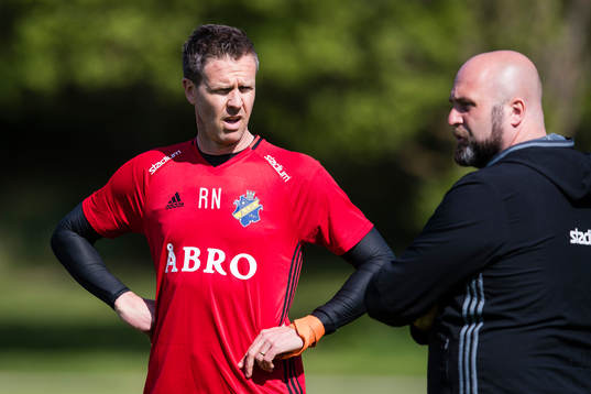 s tränare Rikard Norling och assisterande tränare Peter