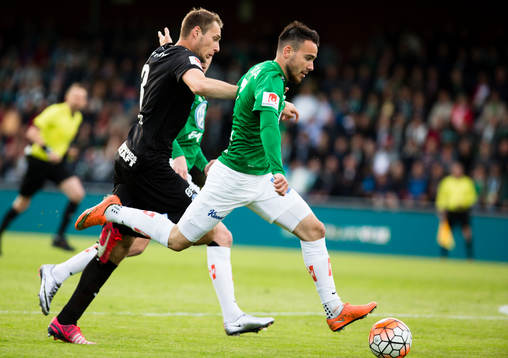 Helsingborgs Frederik Helstrup jagar Jönköpings Dzenis