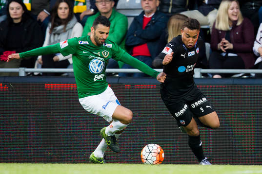 Jönköpings André Calisir mot Helsingborgs Matthew Rusike