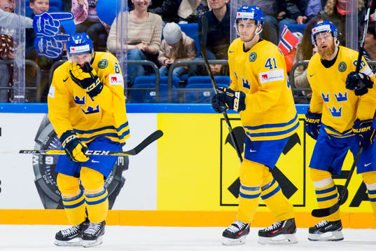 Sveriges Robert Rosen jublar
