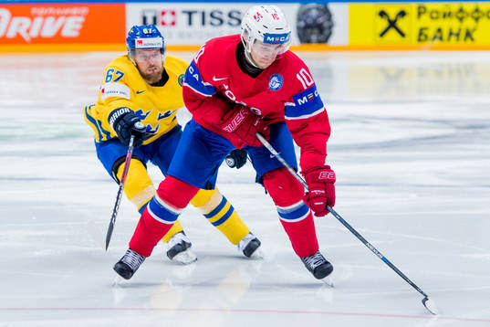 Sveriges Linus Omark jagar Norges Mattias Norstebo