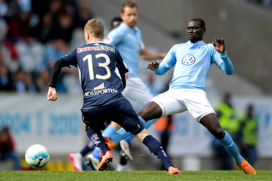 4 Gefles Johan Bertilsson och Malmö FFs Enock Kofi Adu