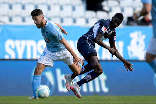 4 Malmö FFs Erdal Rakip och Gefles Dioh Williams