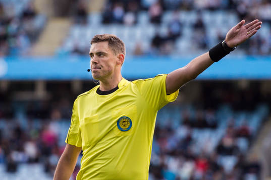 4 Domare Magnus Lindgren