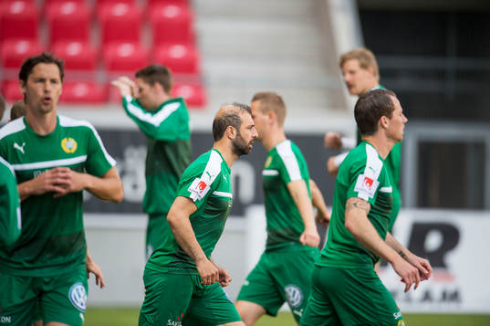 Hammarbyspelarna värmer upp