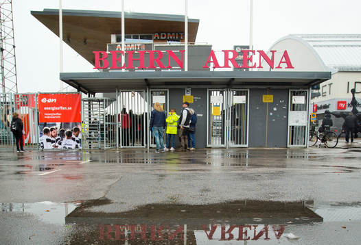 Ett regnigt Behrn Arena