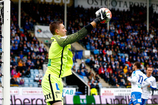 Norrköpings målvakt Andreas Vaikla