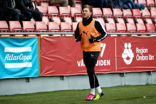 Örebros Martin Broberg värmer upp