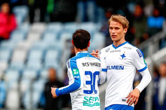 Norrköpings Sebastian Andersson och Nikola Tkalcic jublar