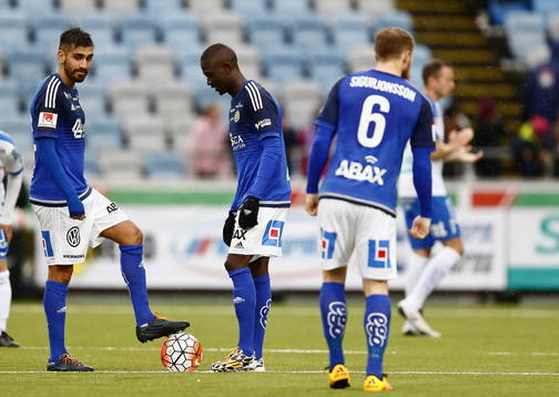GIF Sundsvalls spelare deppar vid avspark
