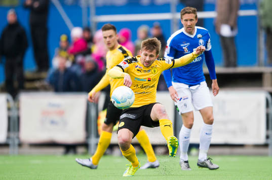 Frejs Adam Gradén och Trelleborgs Marcus Pode