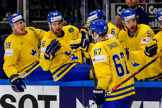 Sveriges Linus Omark jublar