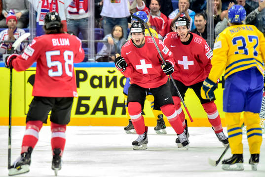 Schweiz Denis Hollenstein jublar