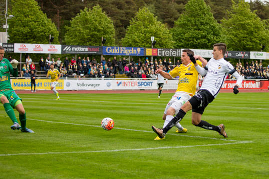 Häckens Alexander Jeremejeff gör 0-1