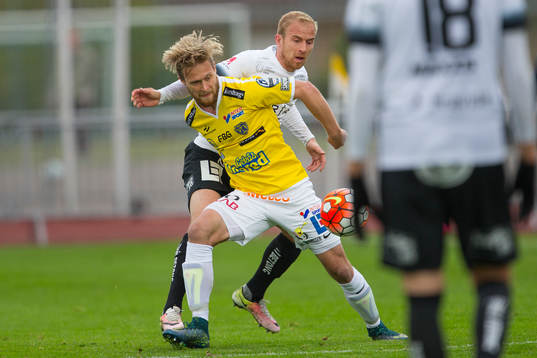 Falkenbergs Akseli Pelvas och BK Häckens Kari Arkivuo