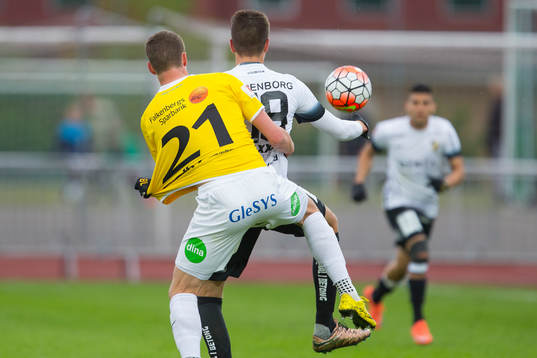 BK Häckens Alexander Jeremejeff drar Falkenbergs Thomas