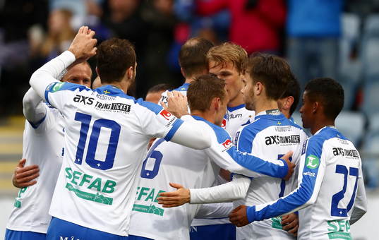 Norrköpings spelare jublar