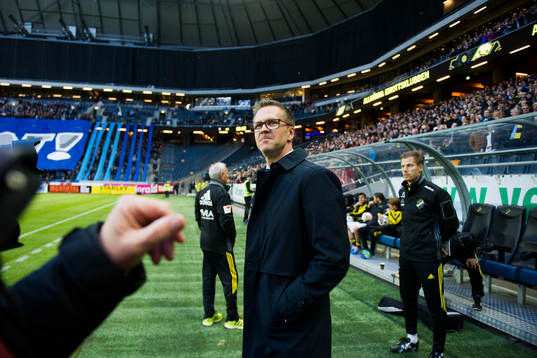 s tränare Rikard Norling och fystränare Johan Svensson