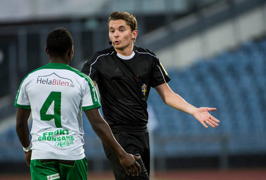 Prespa Birliks David Abaya i samtal med domaren Joakim