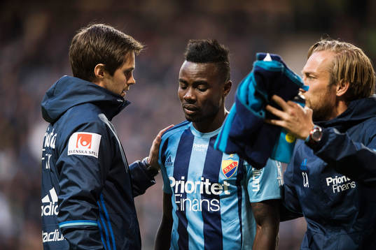 Djurgårdens Sam Johnson får vård
