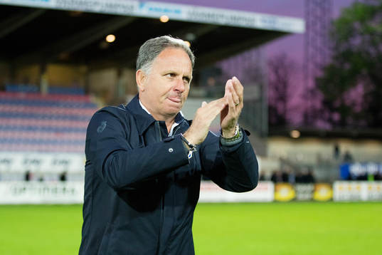 Halmstads Tränare Jan Jönsson jublar