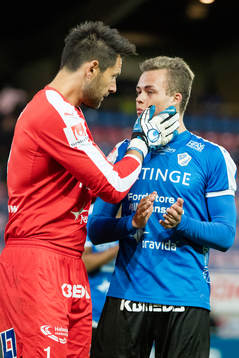 Halmstads målvakt Stojan Lukic och Gabriel Gudmundsson