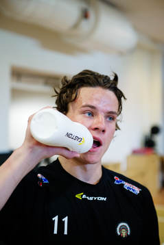 Frölundas Victor Olofsson dricker