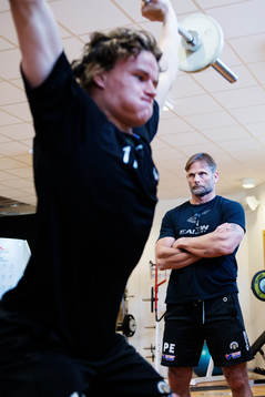 Frölundas fystränare Pär Edlund och Victor Olofsson