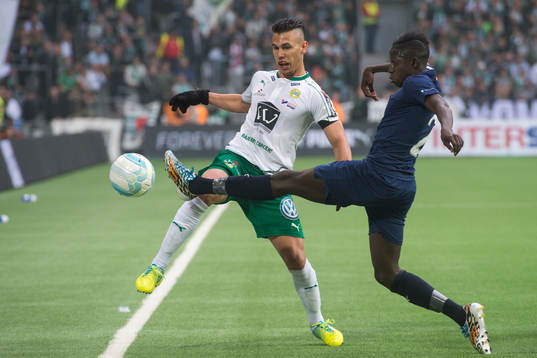 Hammarbys Alexssander Medeiros de Azeredo och Malmö FFs Pa