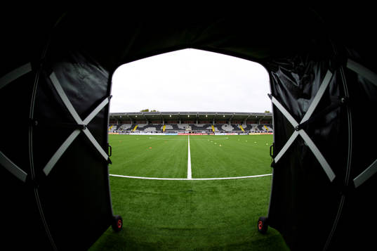 Vy inifrån spelartunneln på Bravida Arena