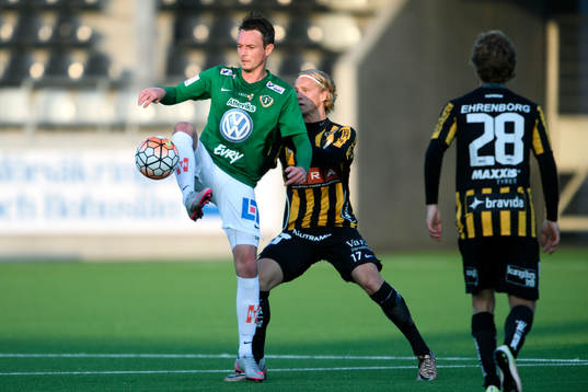 Jönköpings Daryl Smylie och Häckens Gustaf Berggren